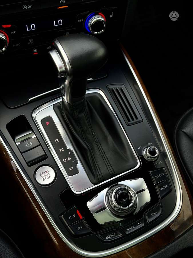 Audi Q5, 3.0 l., off-road / crossover
