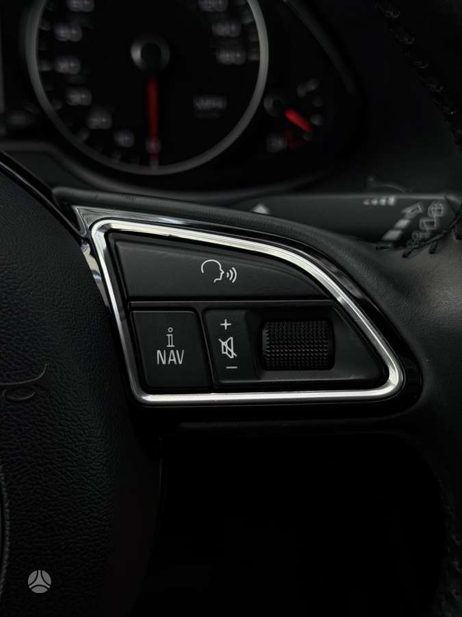 Audi Q5, 3.0 l., off-road / crossover