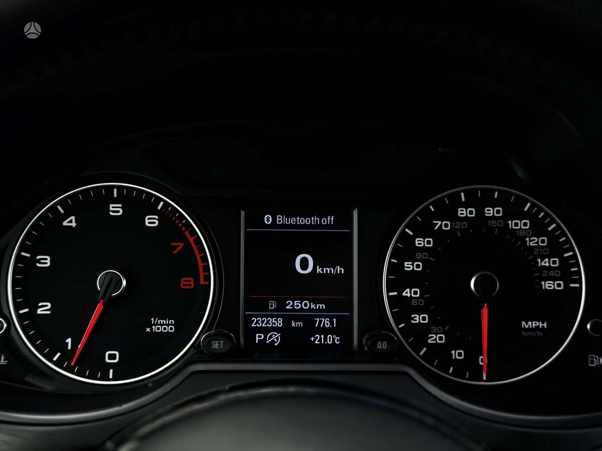 Audi Q5, 3.0 l., off-road / crossover