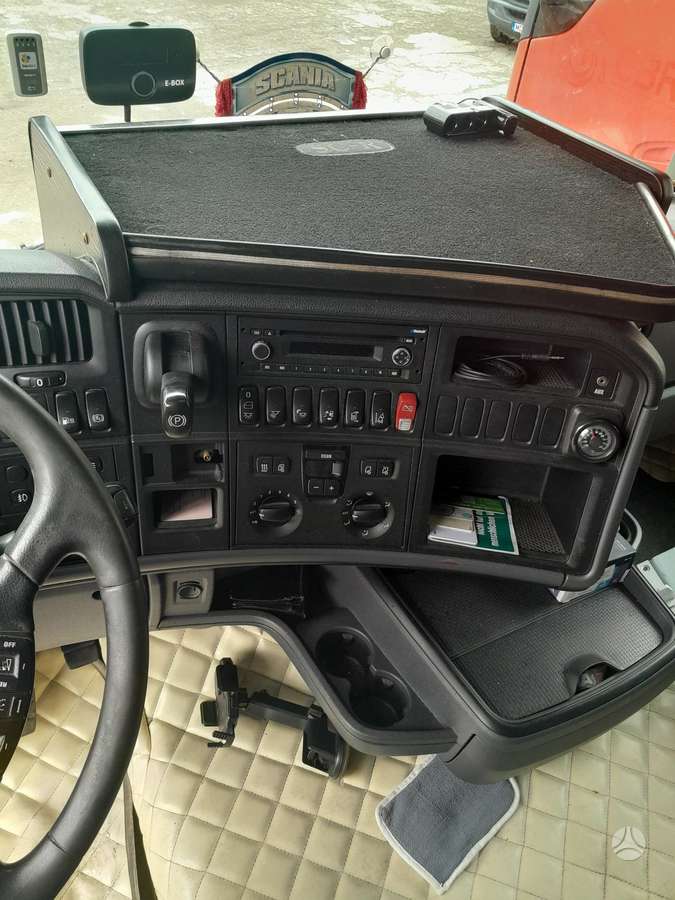 Scania R410, double sleeper