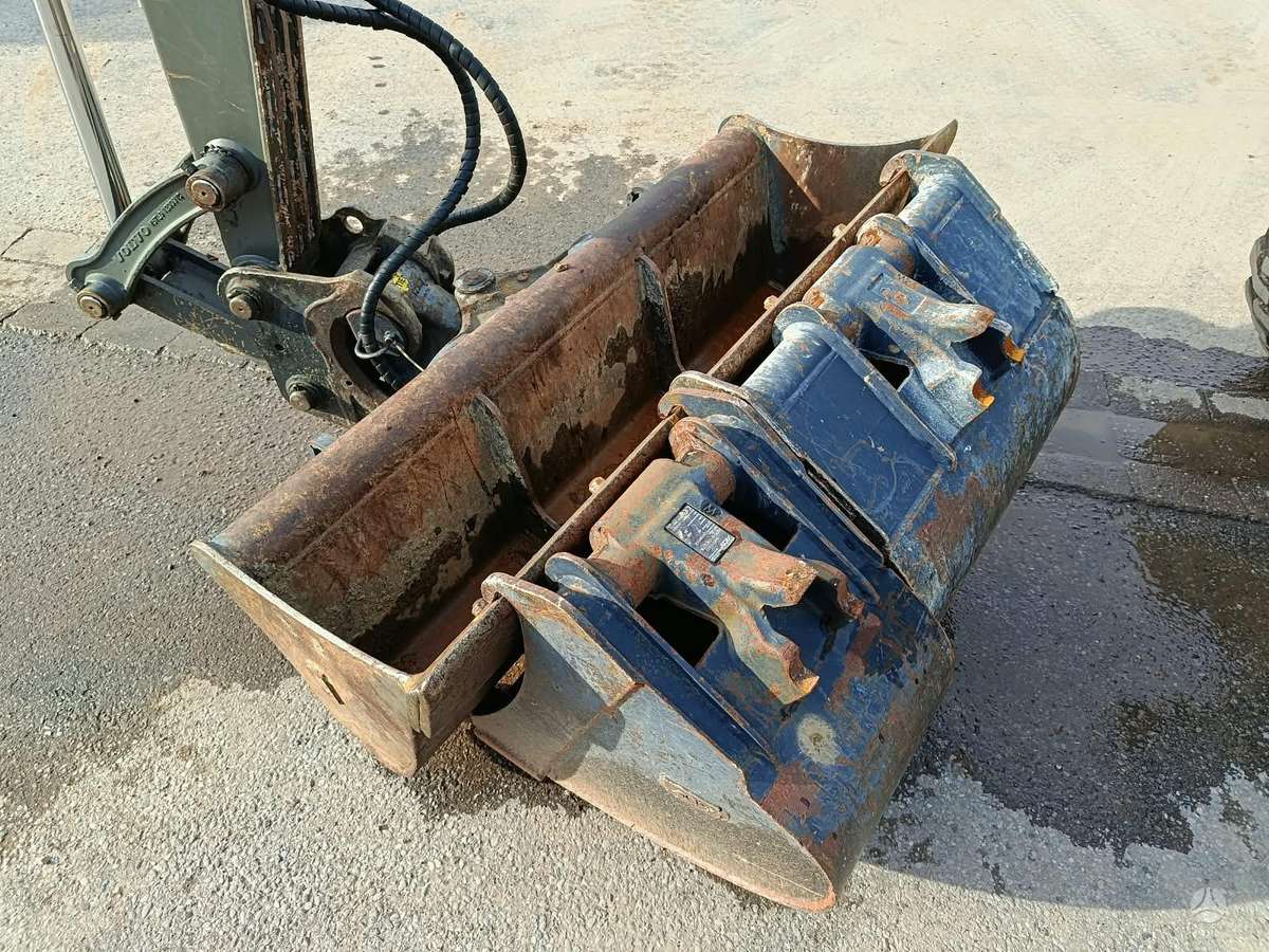 Volvo E60E, excavator