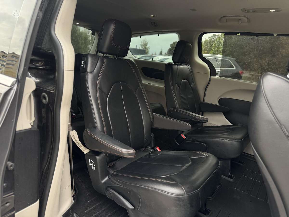 Chrysler Pacifica, 3.6 l., Минивэн