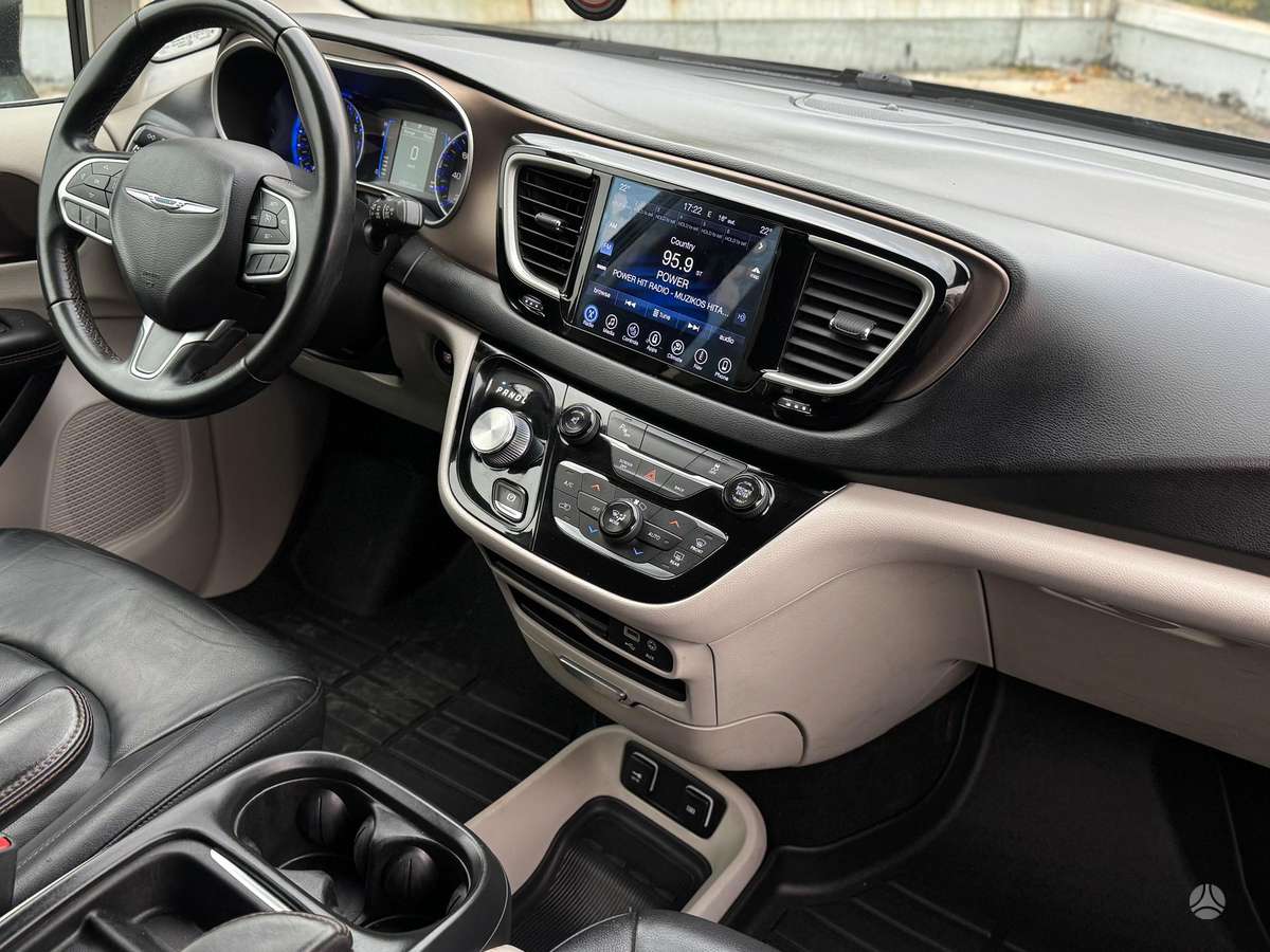 Chrysler Pacifica, 3.6 l., Минивэн