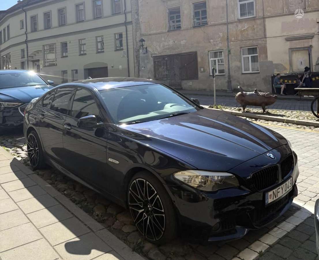 BMW 550, 4.4 l., Седан