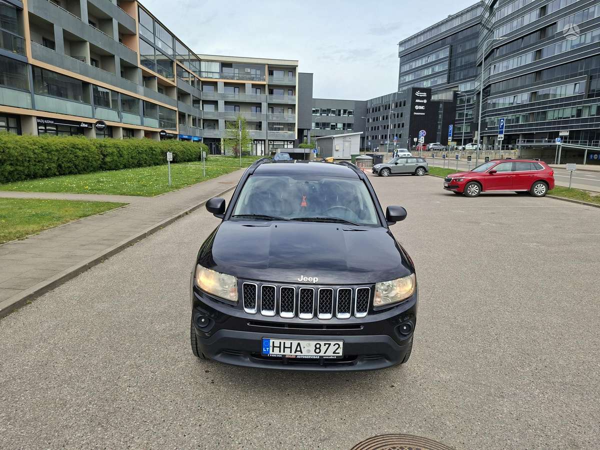 Jeep Compass, 2.4 l., off-road / crossover
