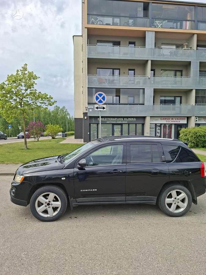 Jeep Compass, 2.4 l., off-road / crossover