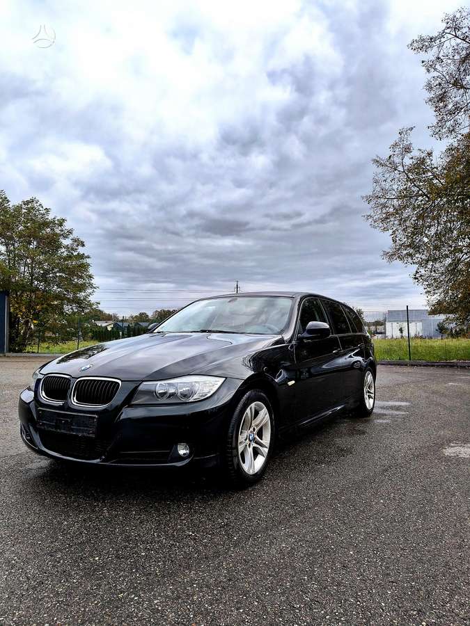 BMW 318, 2.0 l., universalas