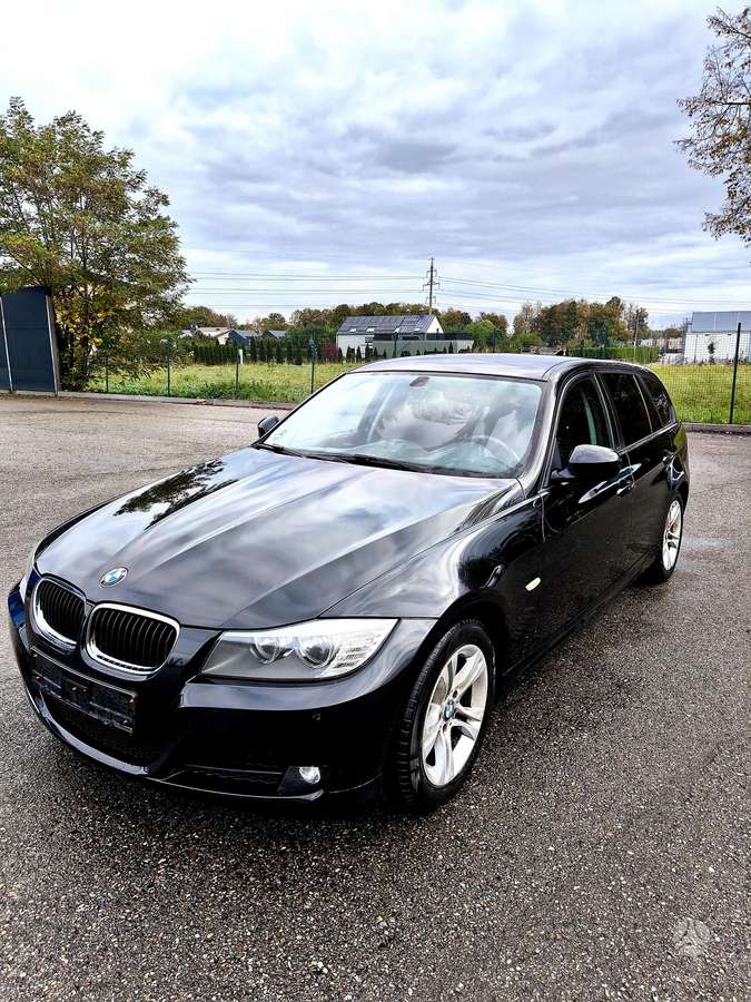 BMW 318, 2.0 l., universalas