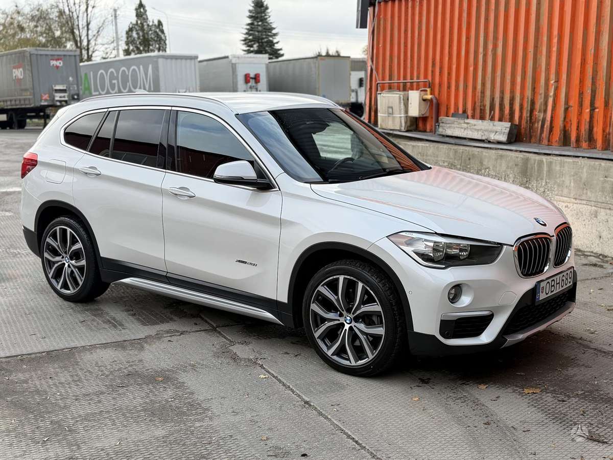 BMW X1