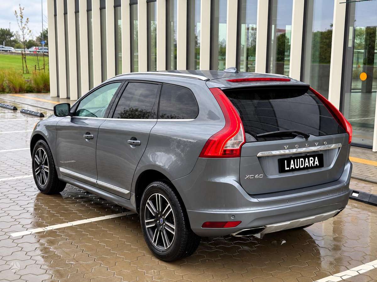 Volvo XC60, 2.0 l., off-road / crossover