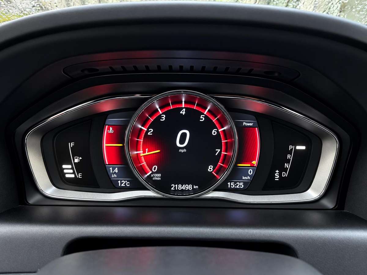 Volvo XC60, 2.0 l., Внедорожник / Кроссовер