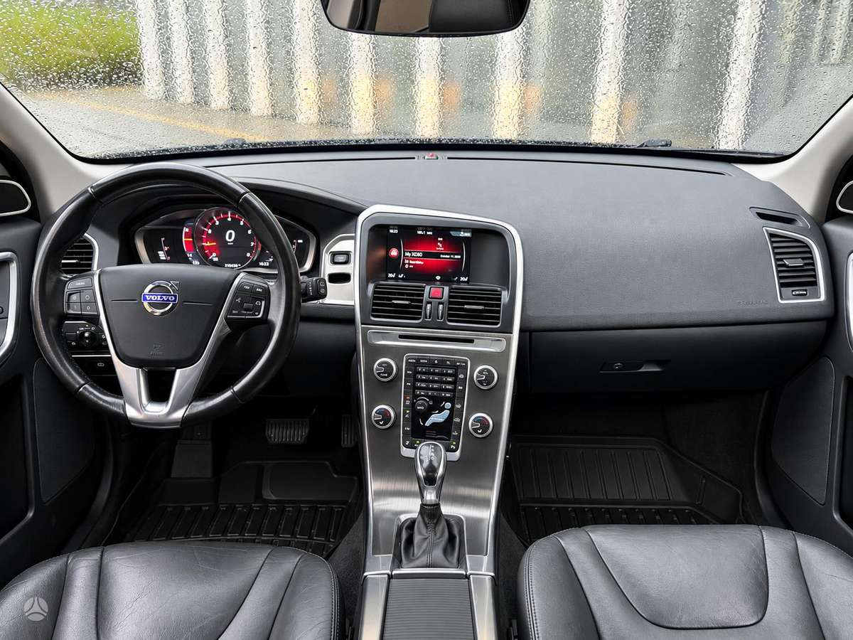 Volvo XC60, 2.0 l., Внедорожник / Кроссовер