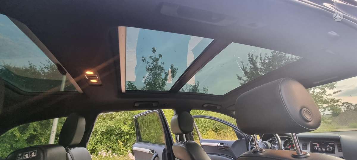 Audi Q7, 3.0 l., off-road / crossover