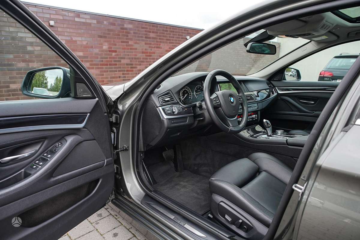 BMW 520, 2.0 l., wagon