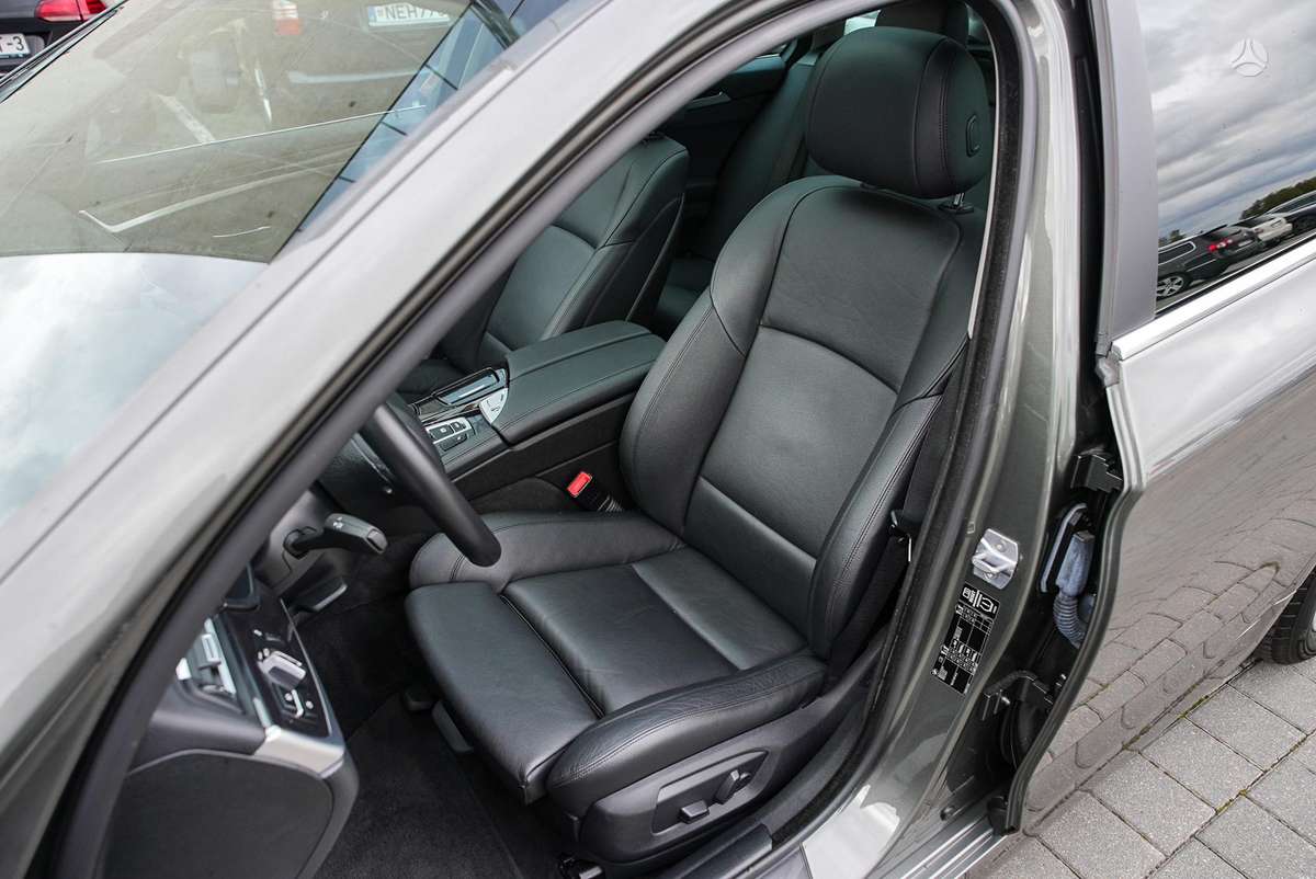 BMW 520, 2.0 l., wagon
