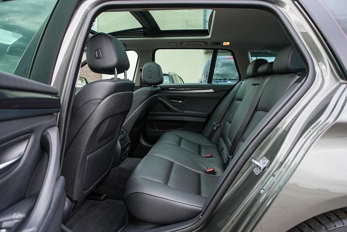 BMW 520, 2.0 l., wagon