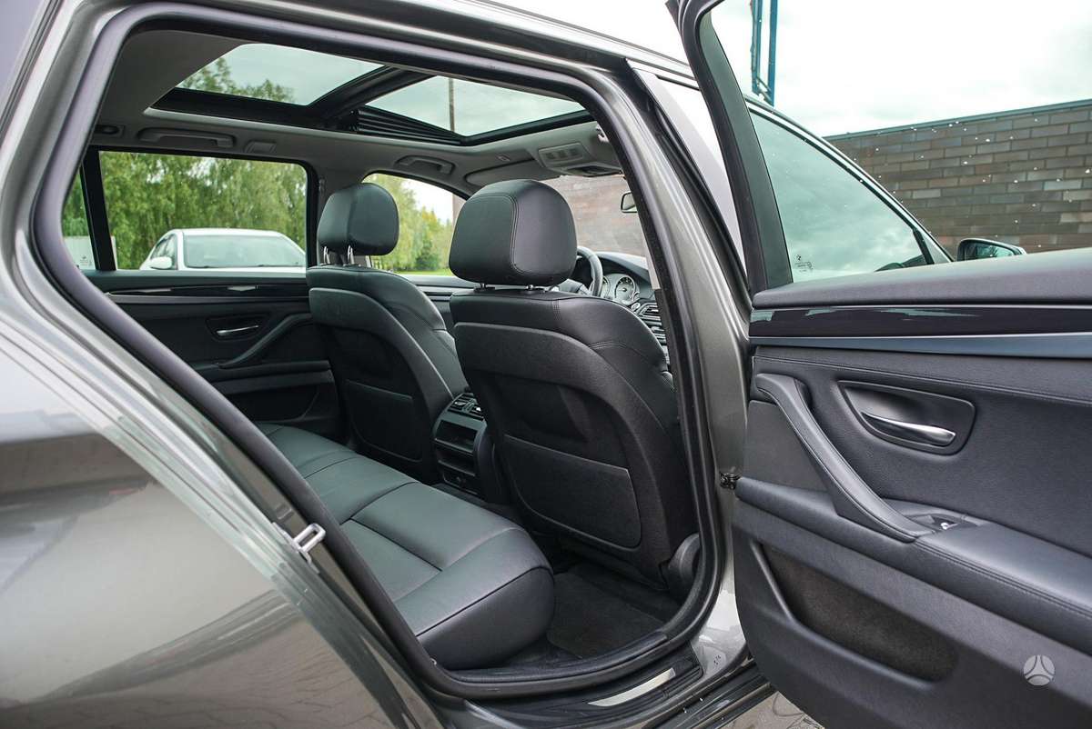 BMW 520, 2.0 l., wagon