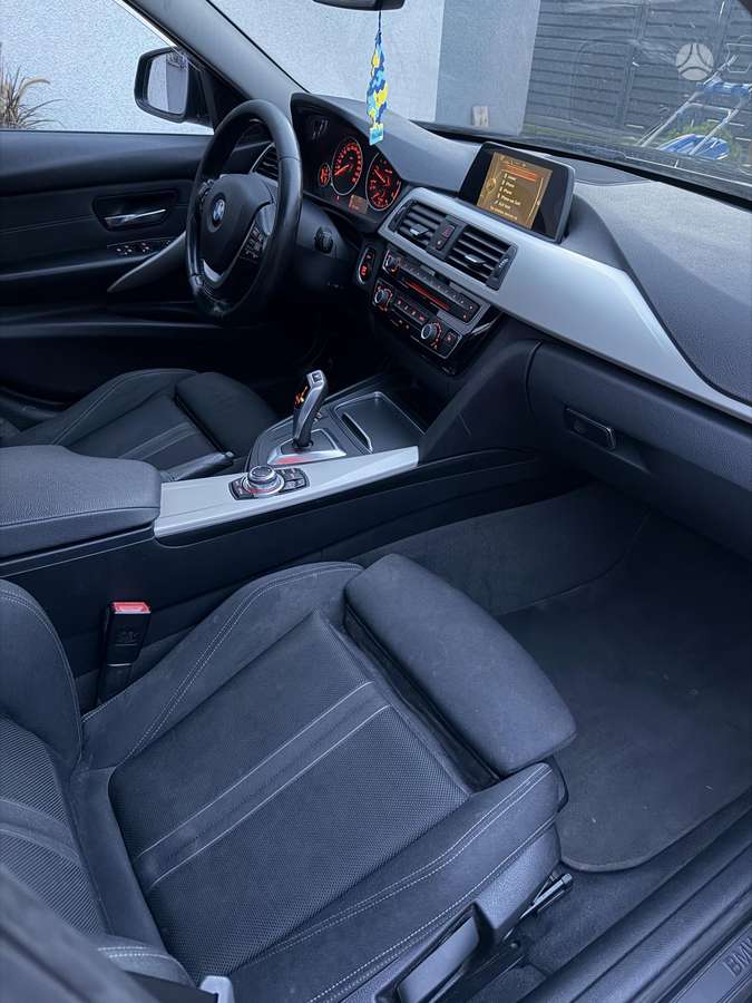 BMW 316, sedanas