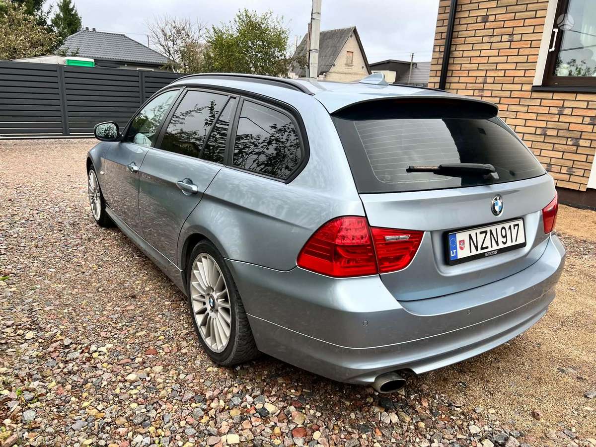 BMW 320, 2.0 l., wagon