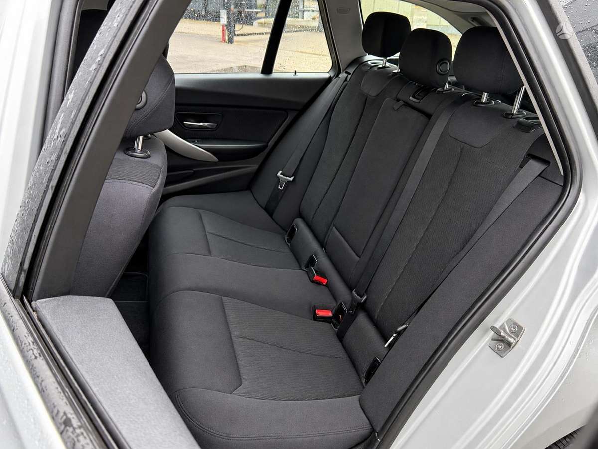 BMW 318, 2.0 l., wagon