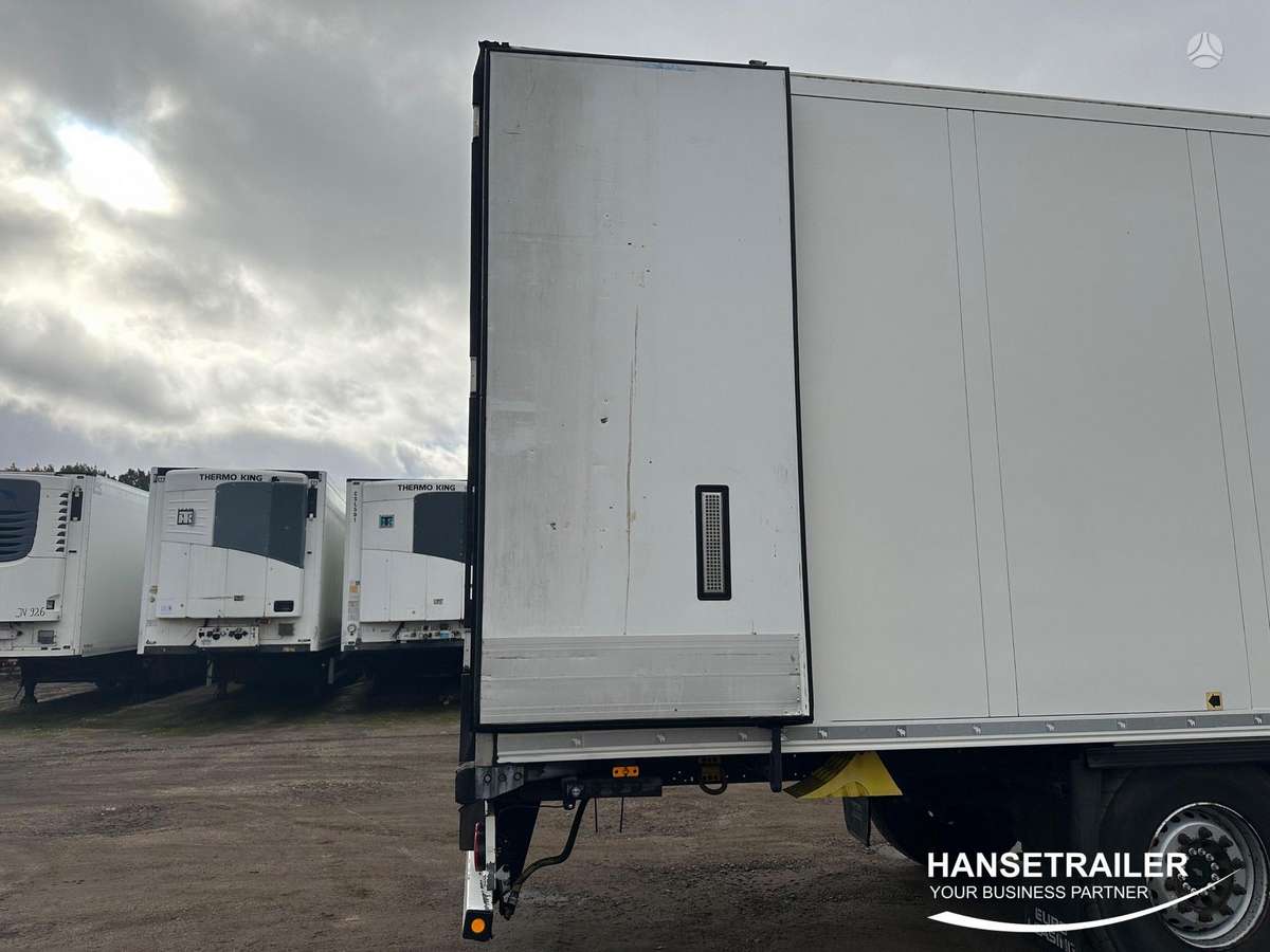 Schmitz SKO 24, refrigerated