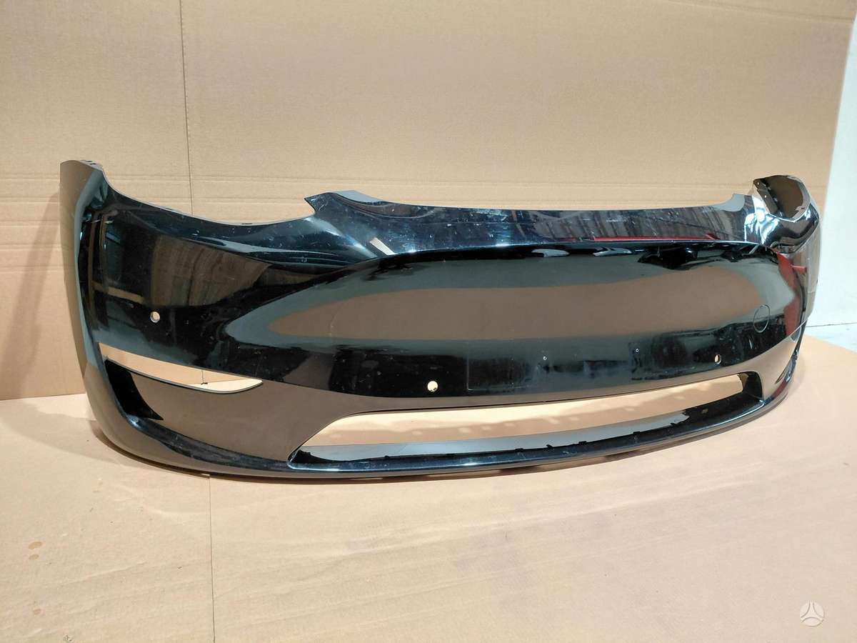 Tesla Model Y Versija su pdc skylėmis