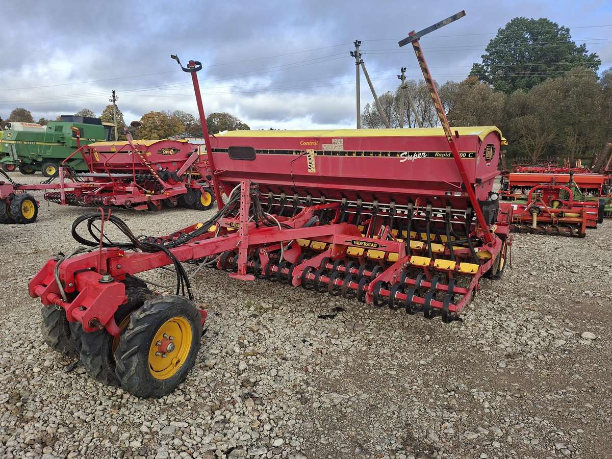 Vaderstad Rapid 400c super, seeders, planters
