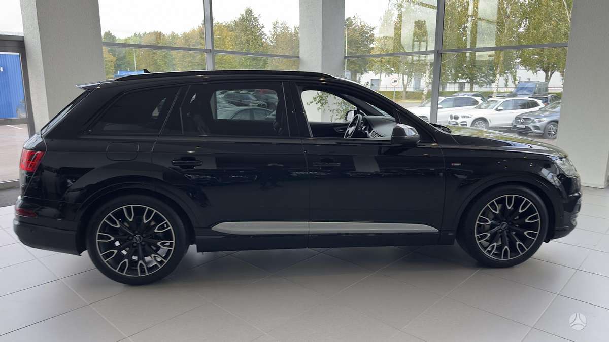 Audi Q7, 3.0 l., off-road / crossover