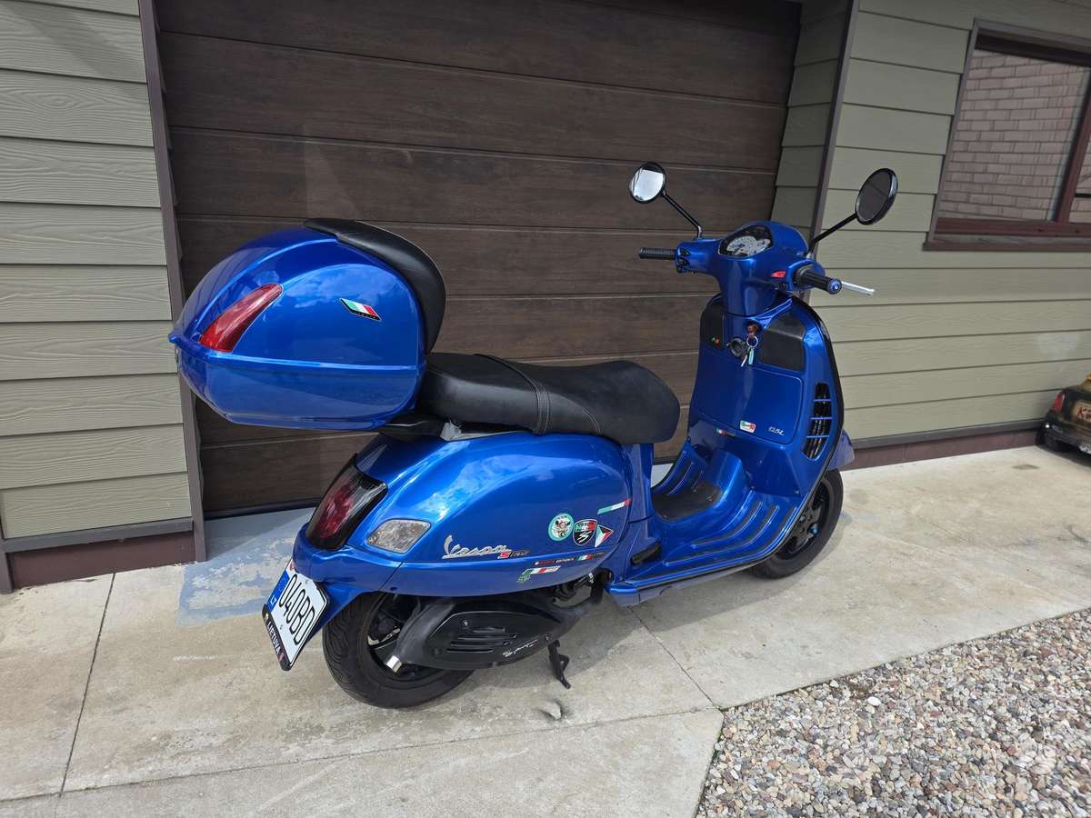 Piaggio Vespa 125cc, мотороллеры / мопеды