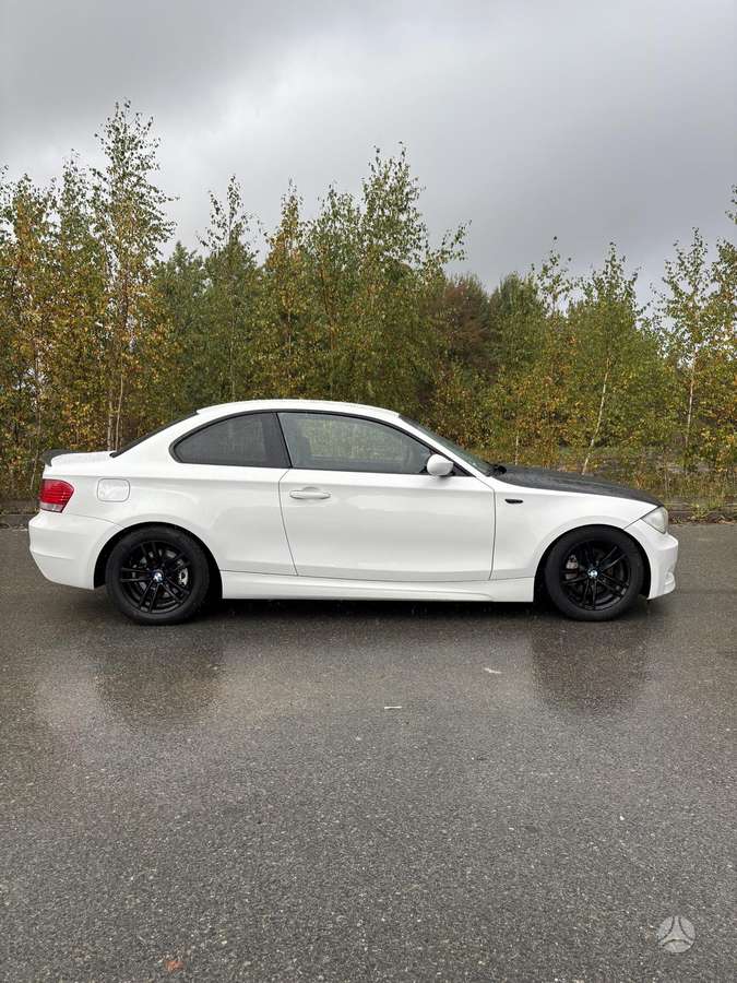 BMW 120, coupe