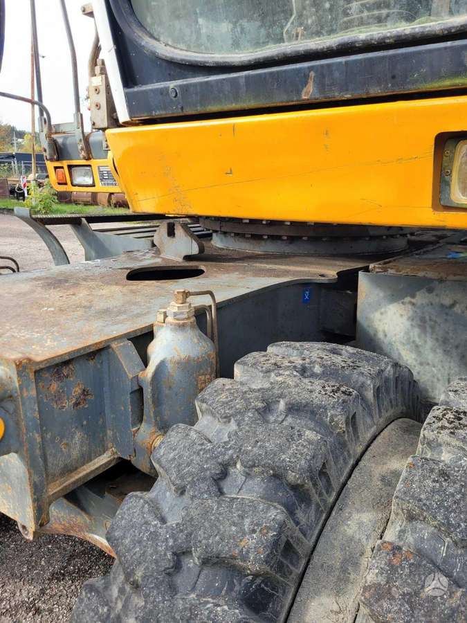 Liebherr A904C Litronic, ekskavatoriai