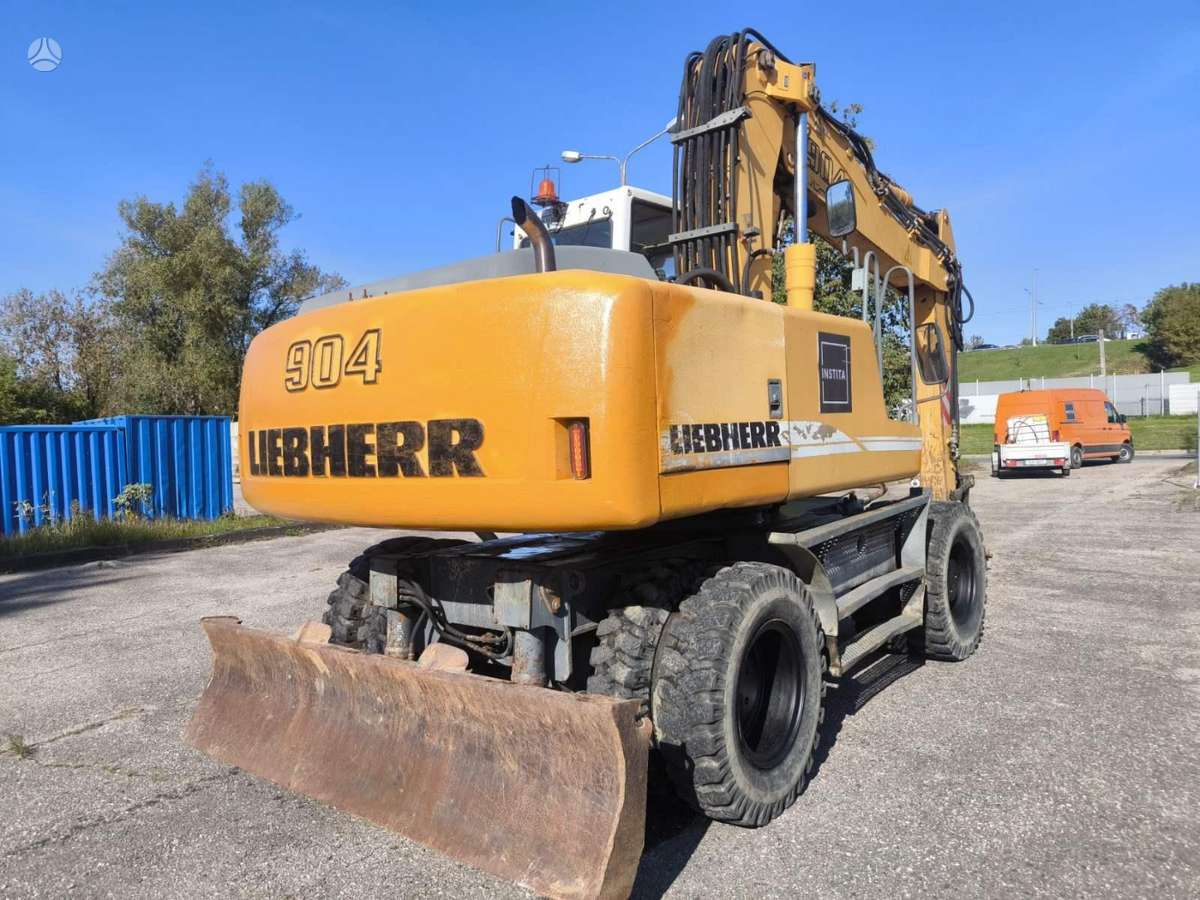 Liebherr A904C Litronic, ekskavatoriai