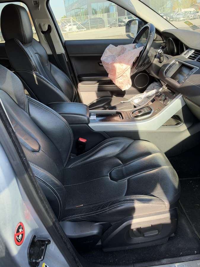 Land Rover Evoque, off-road / crossover