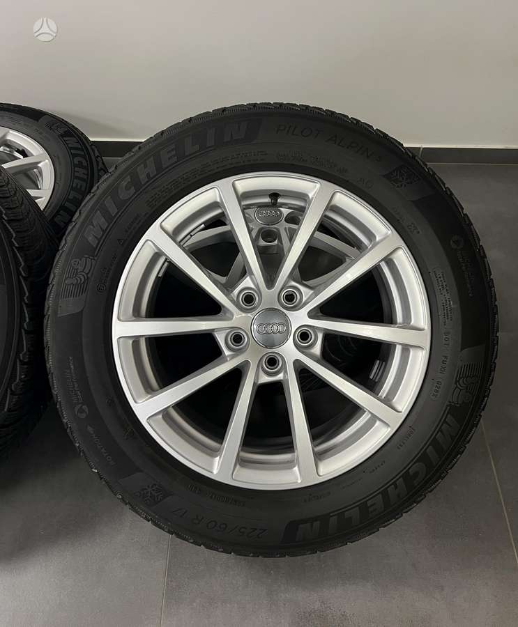 Audi AUDI A6 C8 ORIGINALŪS RATAI, легкосплавные , R17