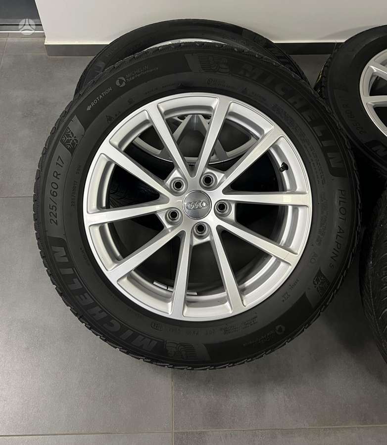 Audi AUDI A6 C8 ORIGINALŪS RATAI, легкосплавные , R17