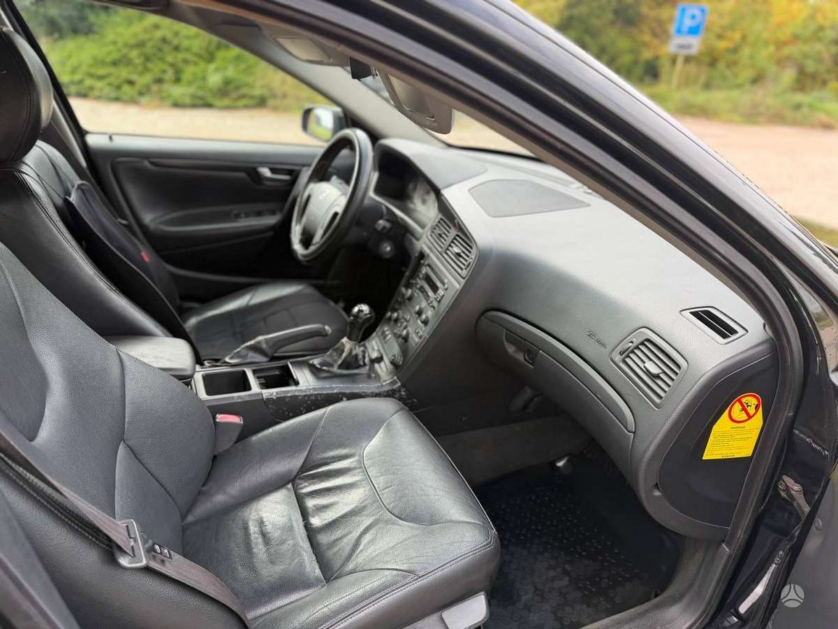 Volvo V70, 2.4 l., universalas