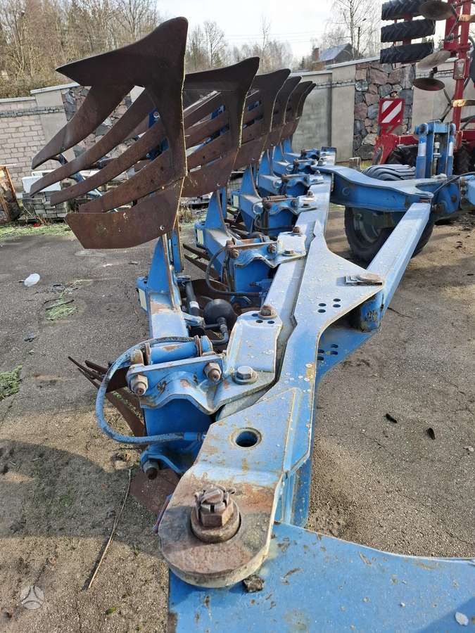 Rabe Kormoran 160 HA VI, plūgai