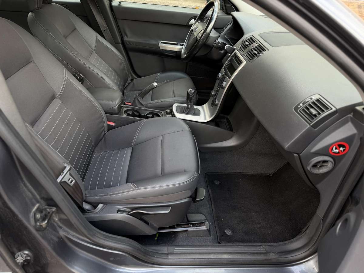 Volvo V50, 2.0 l., wagon