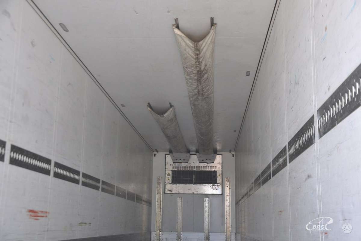 Schmitz SKO 24 Carrier Vector 1550, refrigerated
