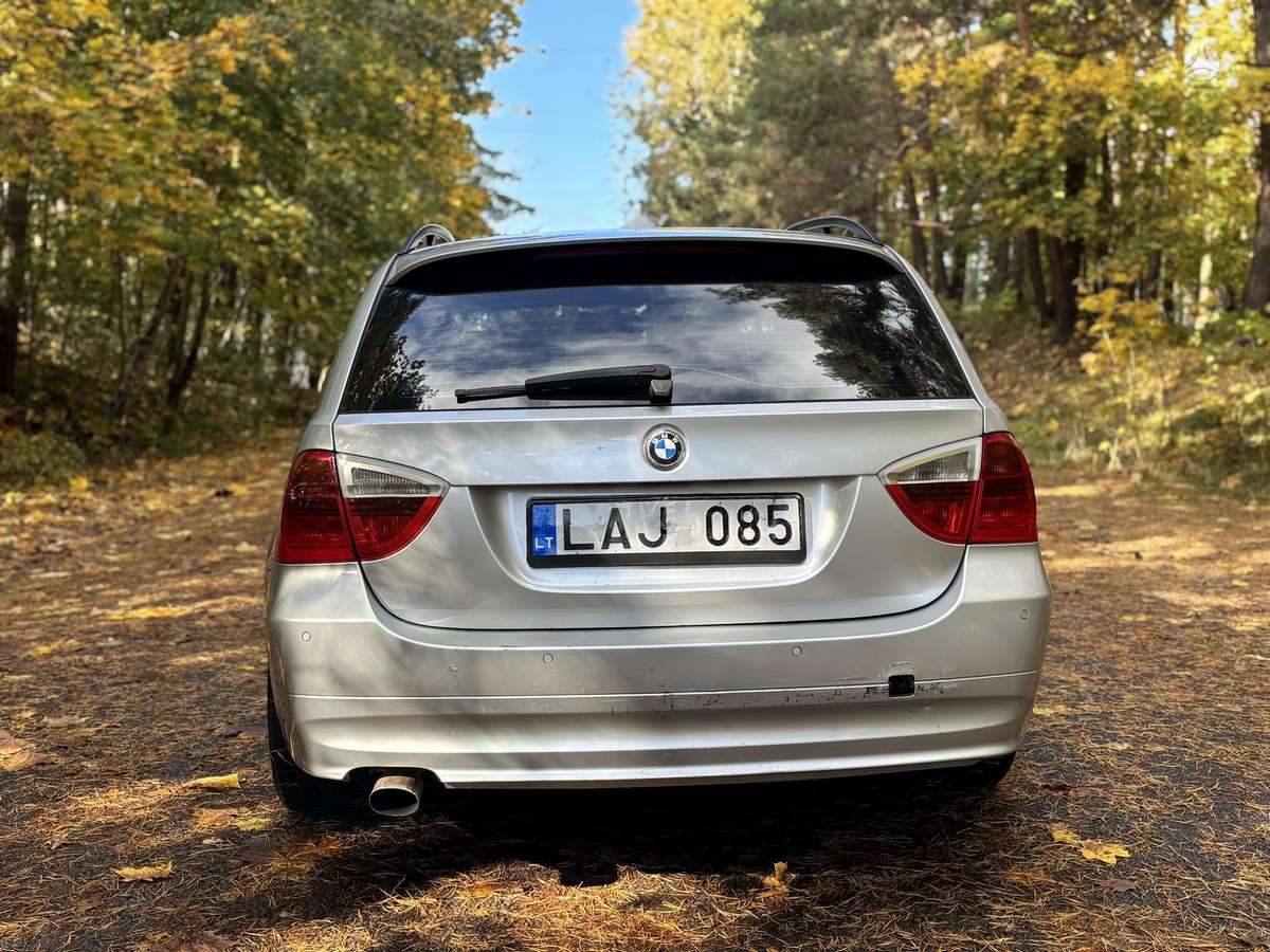 BMW 320, 2.0 l., wagon