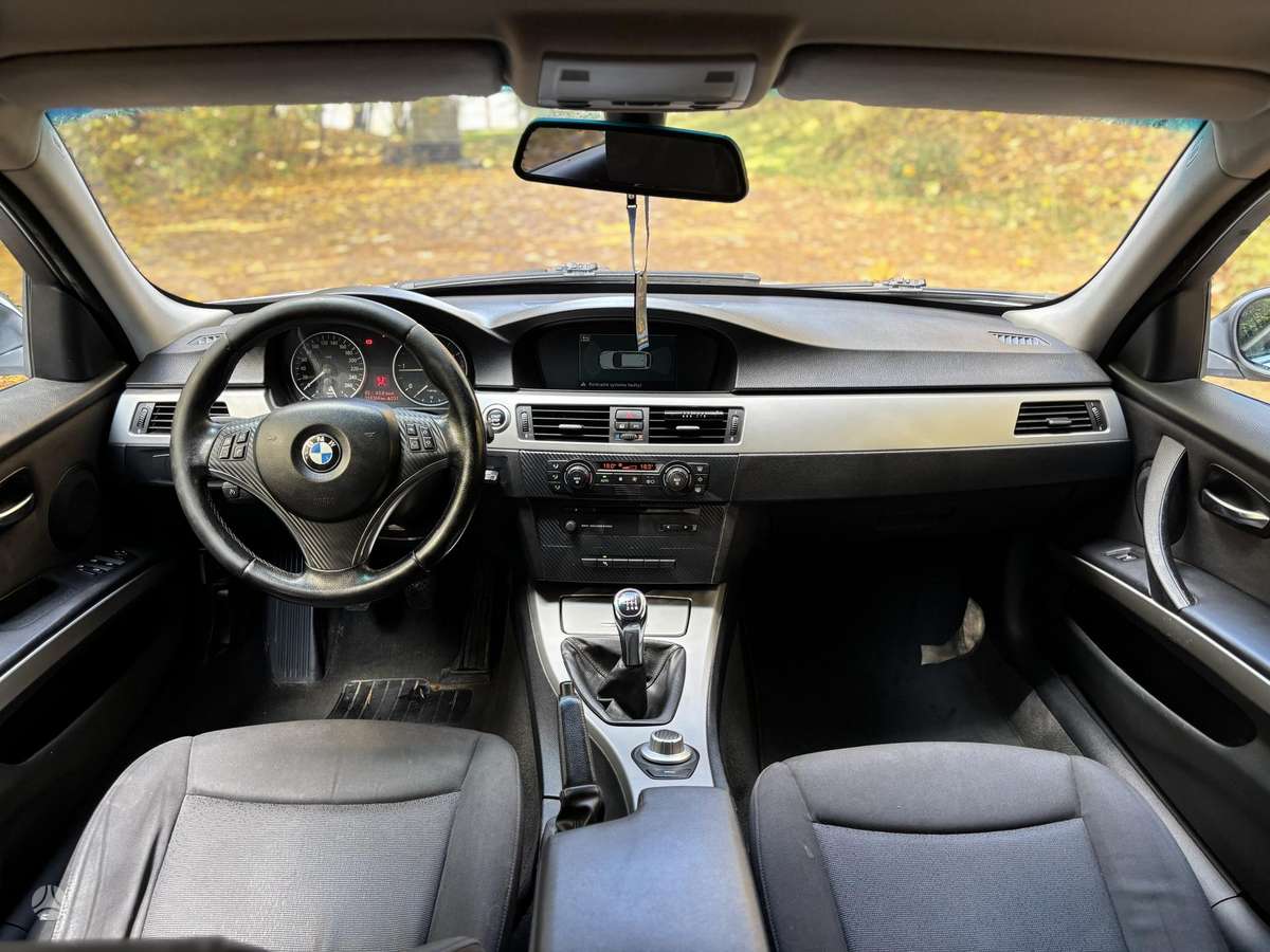 BMW 320, 2.0 l., wagon