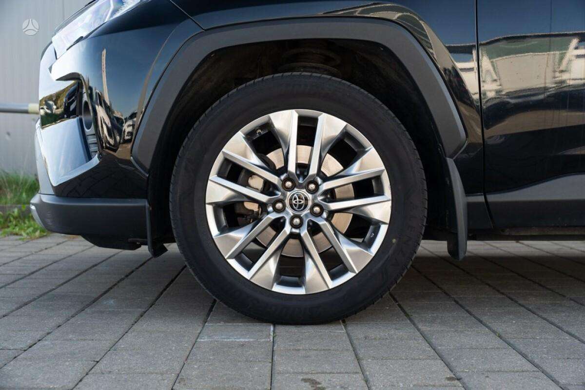 Toyota RAV4, 2.0 l., Внедорожник / Кроссовер