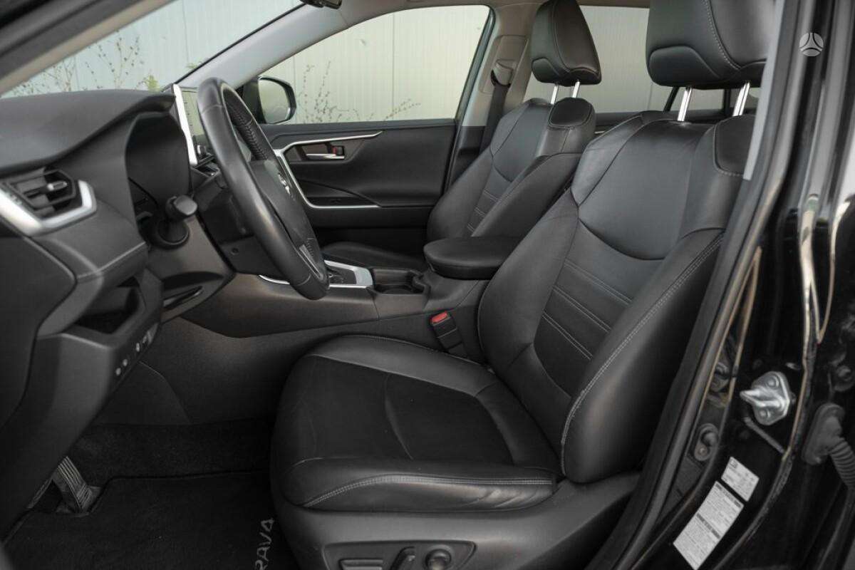 Toyota RAV4, 2.0 l., Внедорожник / Кроссовер