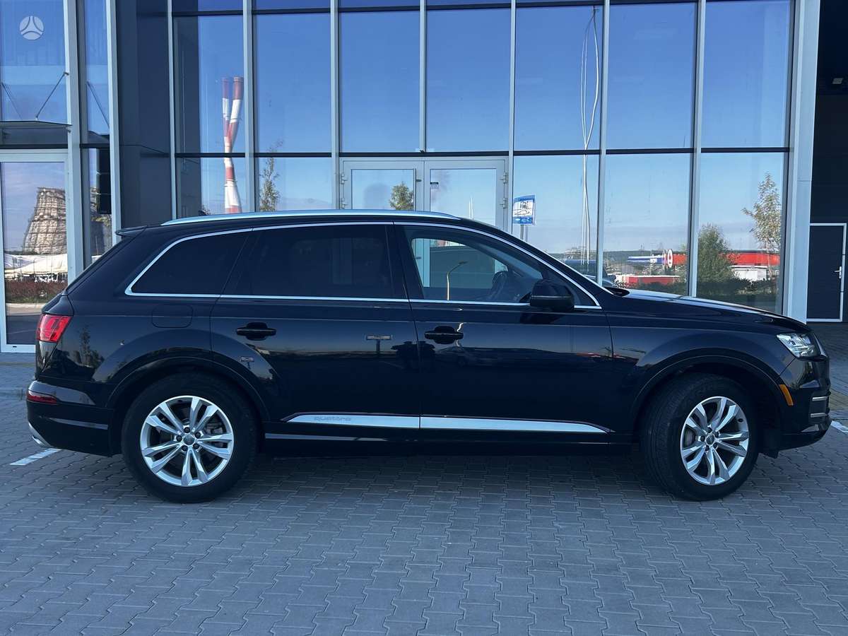 Audi Q7, 2.0 l., Внедорожник / Кроссовер