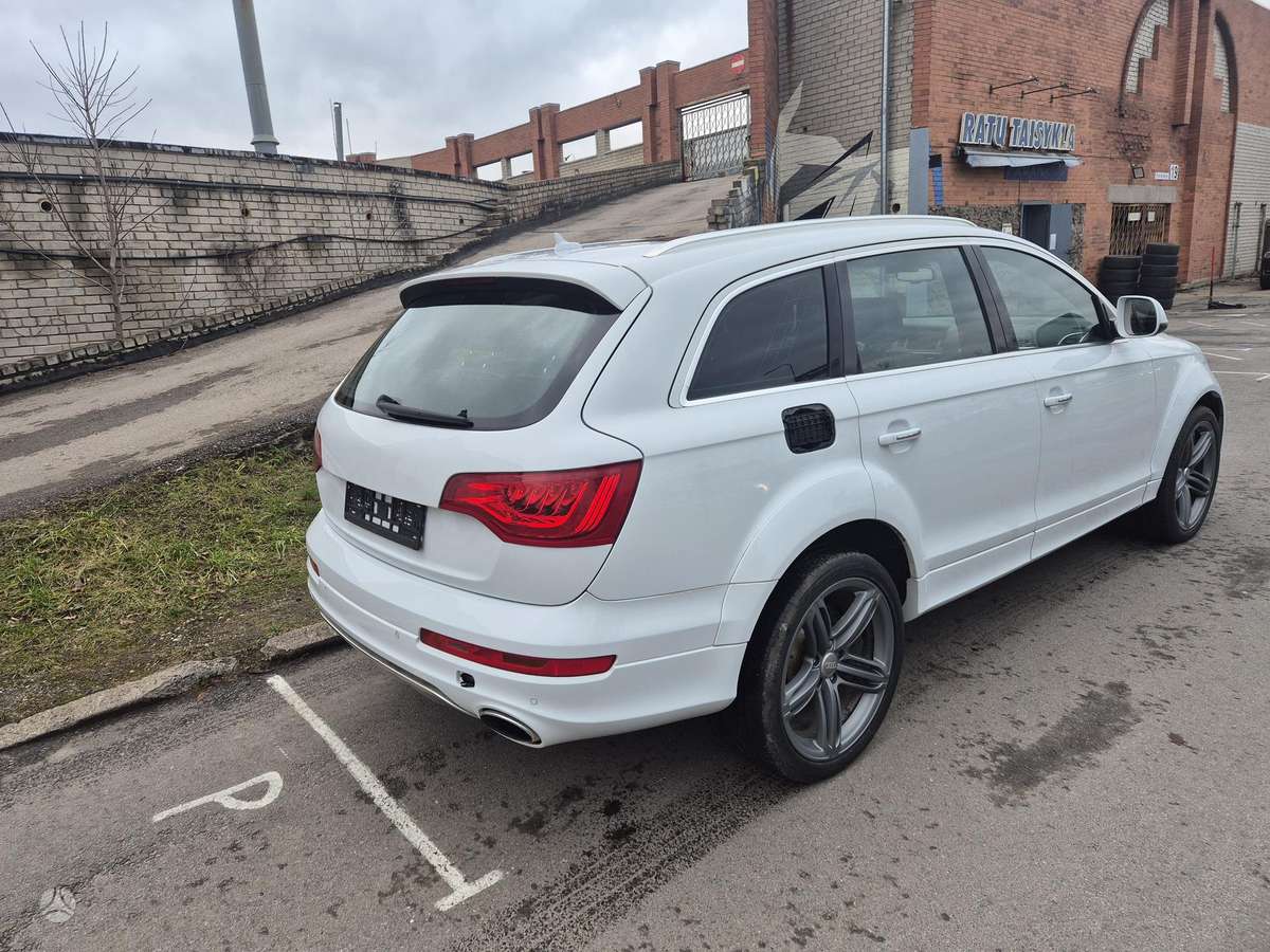 Audi Q7