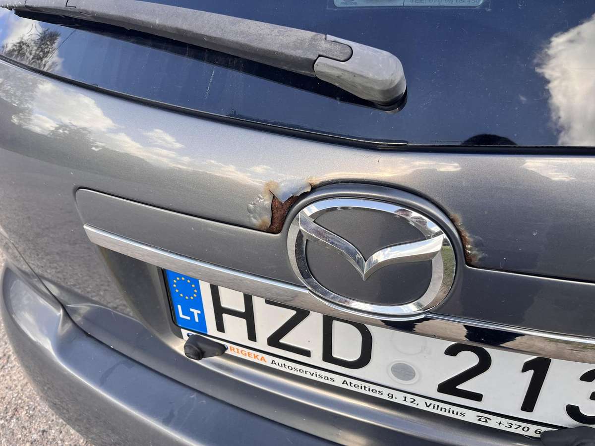 Mazda CX-7, 2.2 l., off-road / crossover