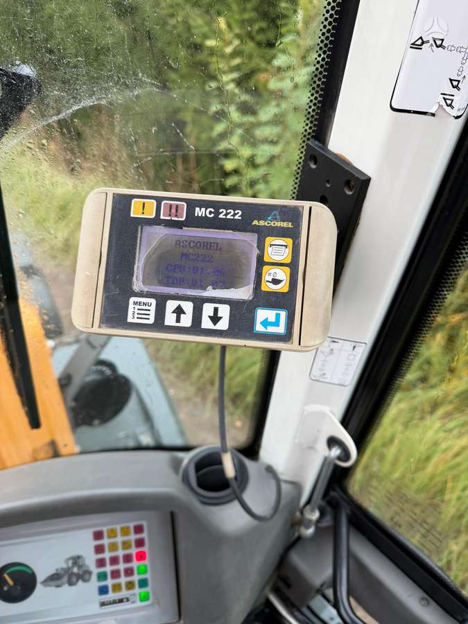 Liebherr L506 Stereo, frontal loader