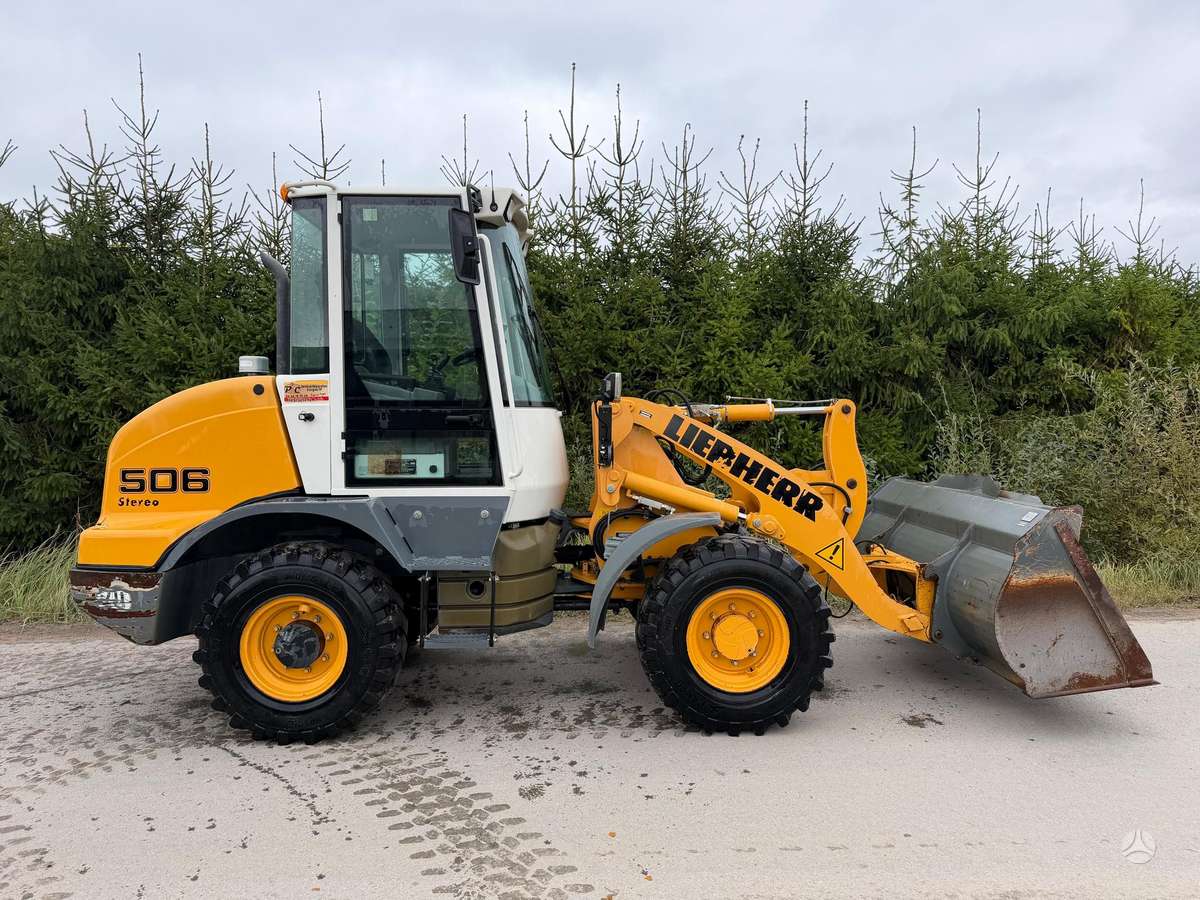 Liebherr L506 Stereo, frontal loader