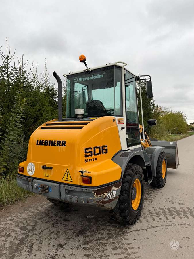 Liebherr L506 Stereo, frontal loader