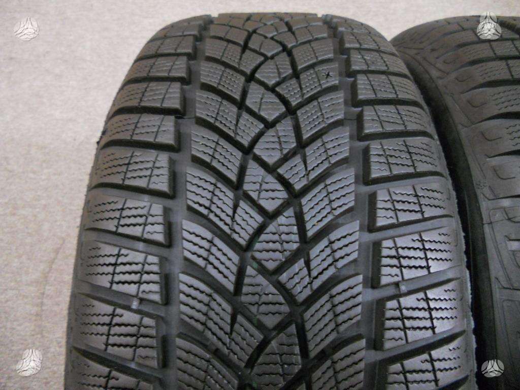 Goodyear 85% Perform. GEN-1*, всесезонные 265/40 R20